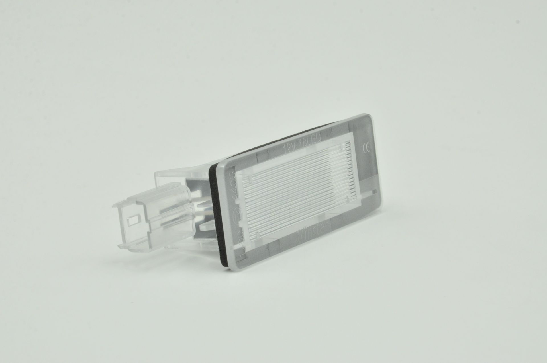 products/993/svetla tablice reno scenic 1.jpg - LED SIJALICE ZA OSVETLJENJE TABLICE - RENAULT 032402 - Xenon Svetla Beograd